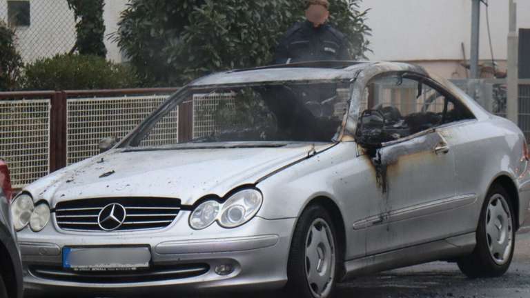 Pkw in Flammen – Auto in Heidelberg brennt vollständig aus